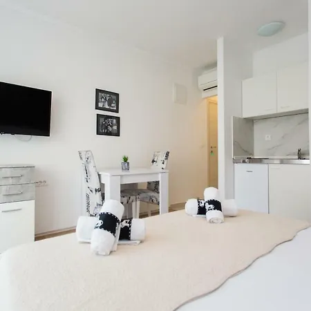 Baksi Apartment
