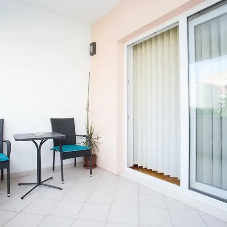 Apartment Baksi *